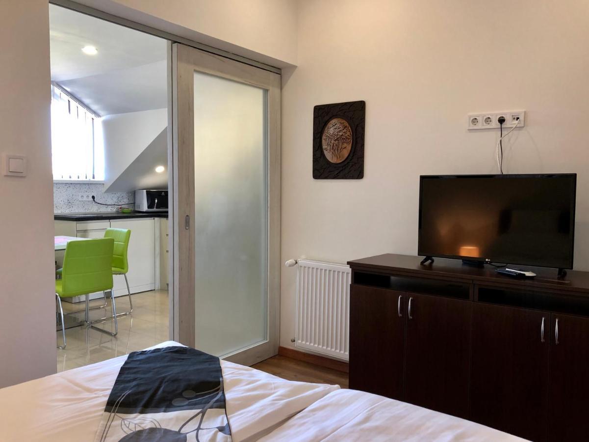 White Apartman Siófok Zewnętrze zdjęcie