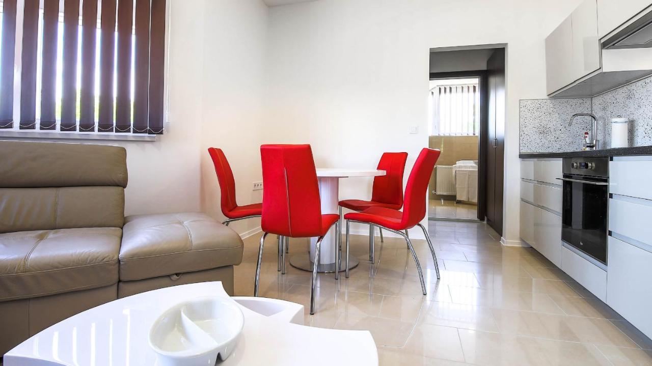 White Apartman Siófok Zewnętrze zdjęcie
