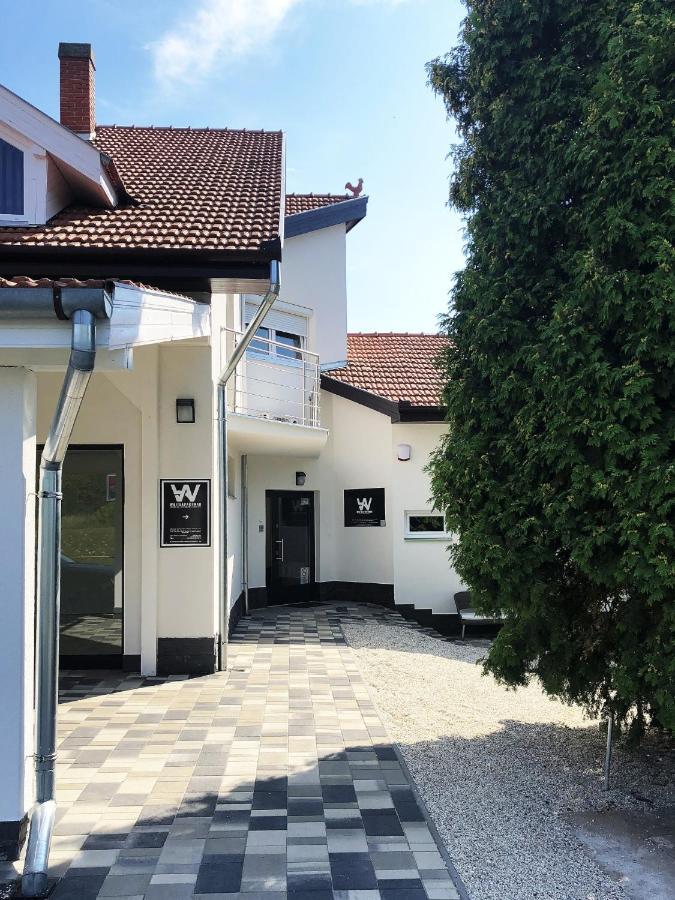 White Apartman Siófok Zewnętrze zdjęcie