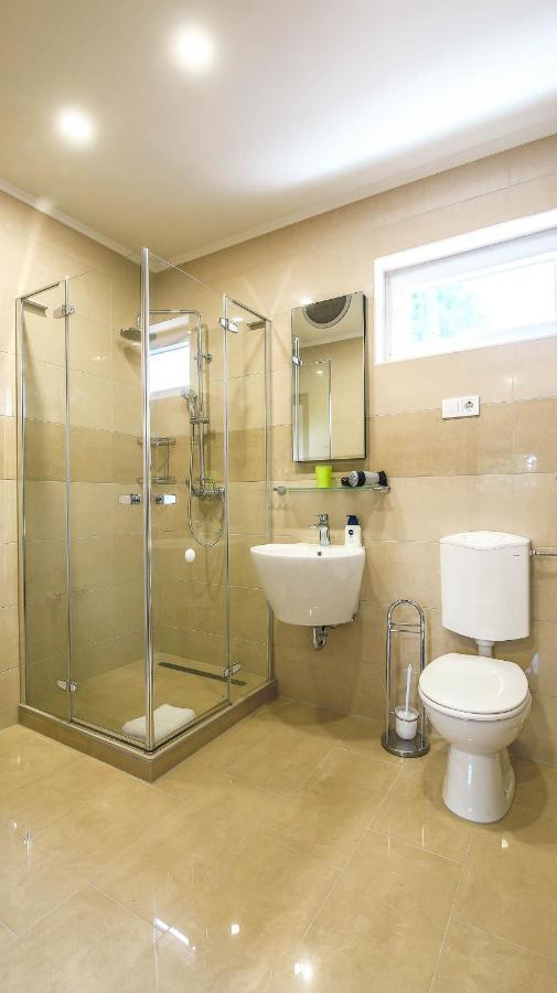 White Apartman Siófok Zewnętrze zdjęcie