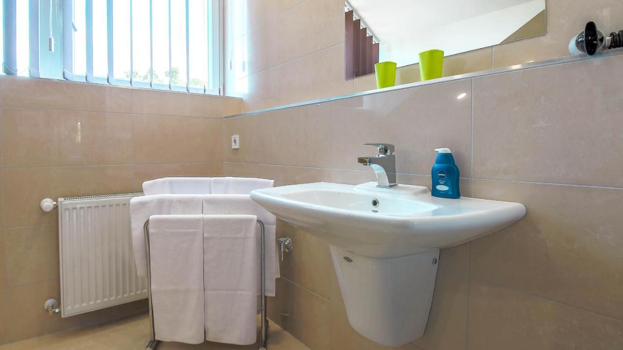 White Apartman Siófok Zewnętrze zdjęcie